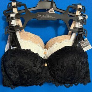 NEW  NWT MARILYN MONROE 3 PACK STRAPLESS CONVERTIBLE SEXY PUSH UP BRA 36C / 36 C